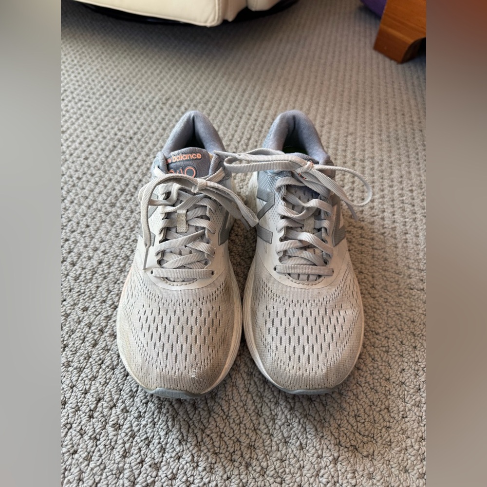 New Balance Tennis Shoes